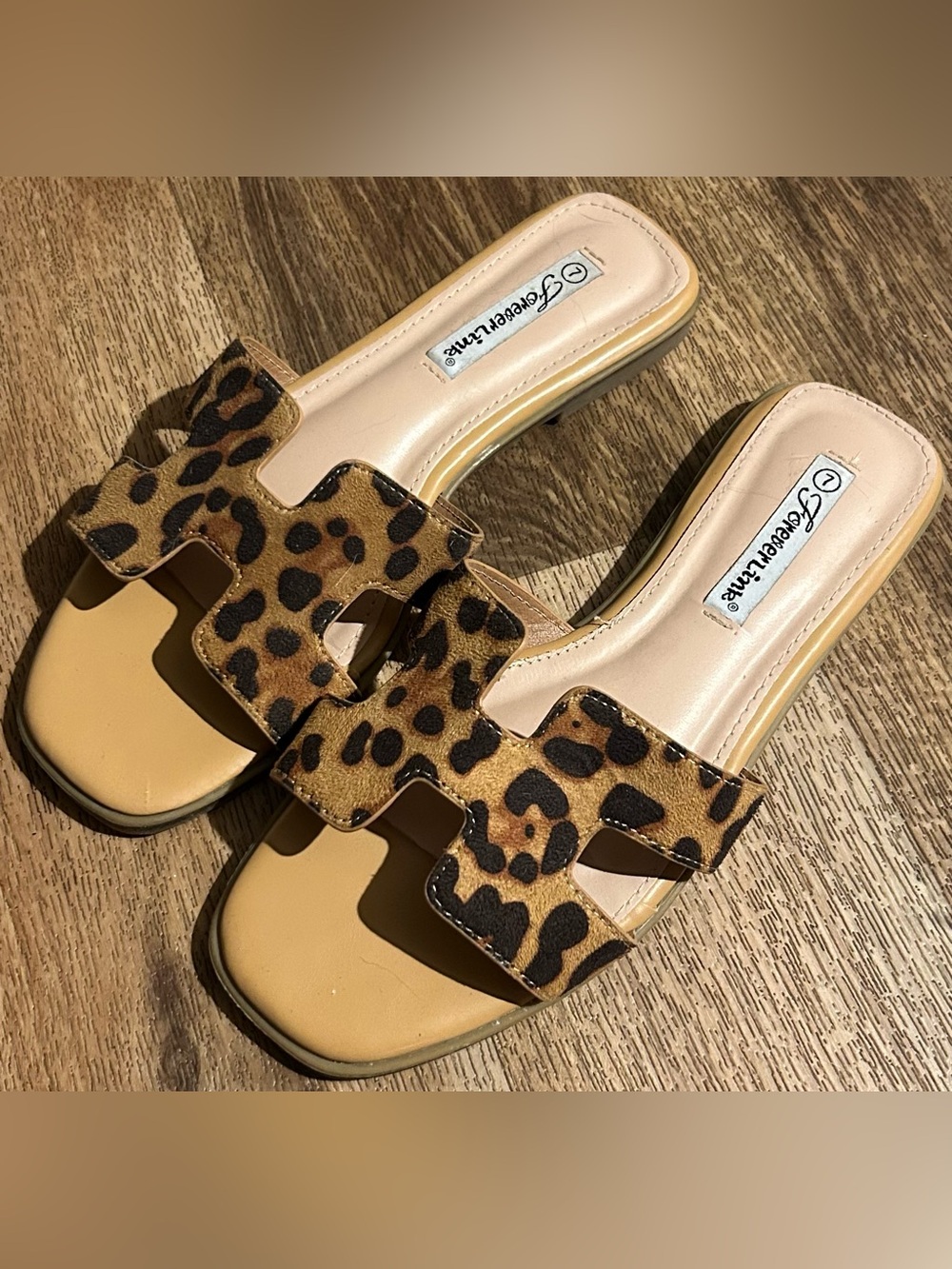 Forever Link Size 7 Main-13 H-Band Cutout Slide Sandal